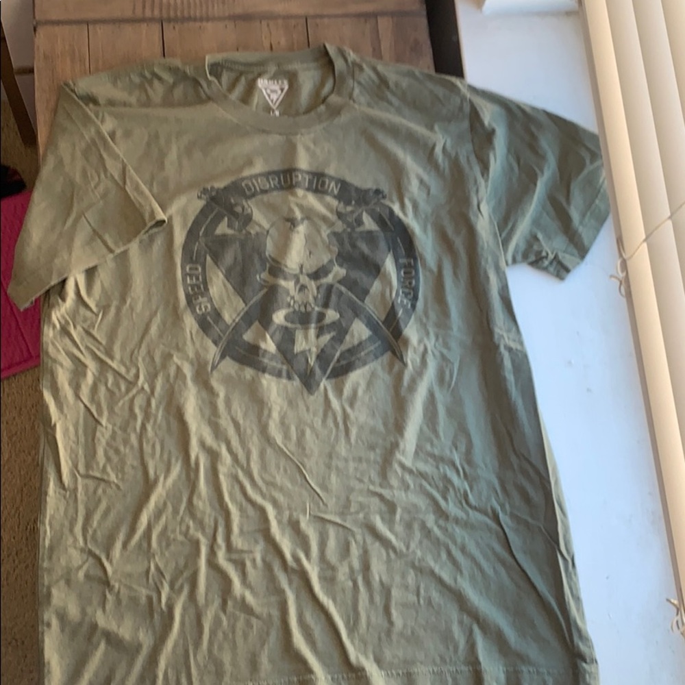Army green Oakley T-shirt L
